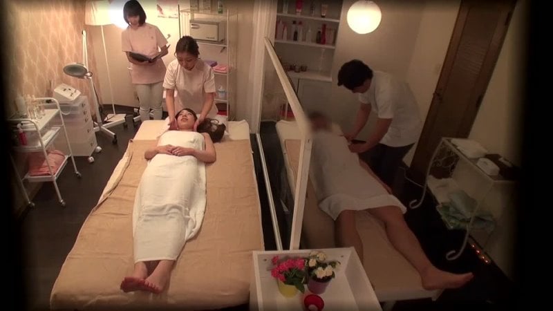 Massagem erótica corno japonês
