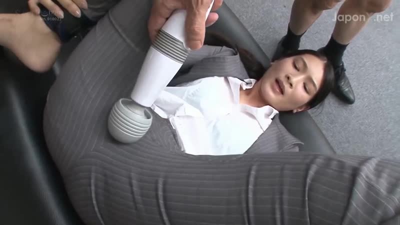 Honjou suzu [, porno japonés, nuevo porno japonés, estilo perrito, paja, oficinista, hermana mayor, uniforme]